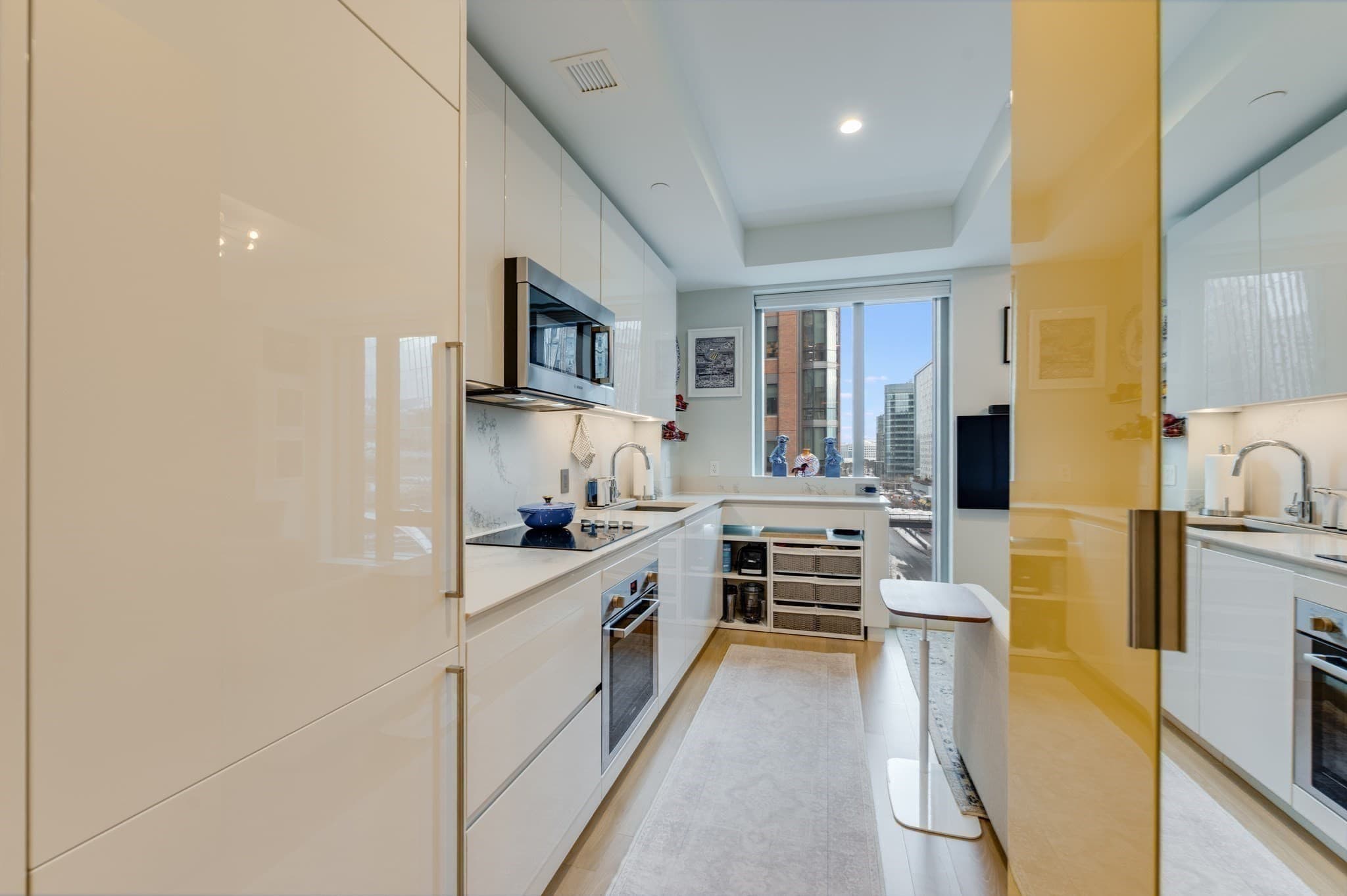 Condominium at 135 Seaport Blvd # 818, Boston MA 02210, photo 8 of 29