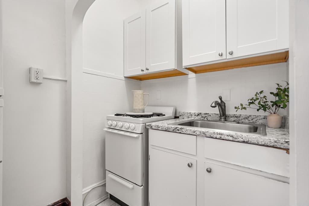 Condominium at 16 Chauncy # 53, Cambridge MA 02138, Cambridge, photo 13 of 24