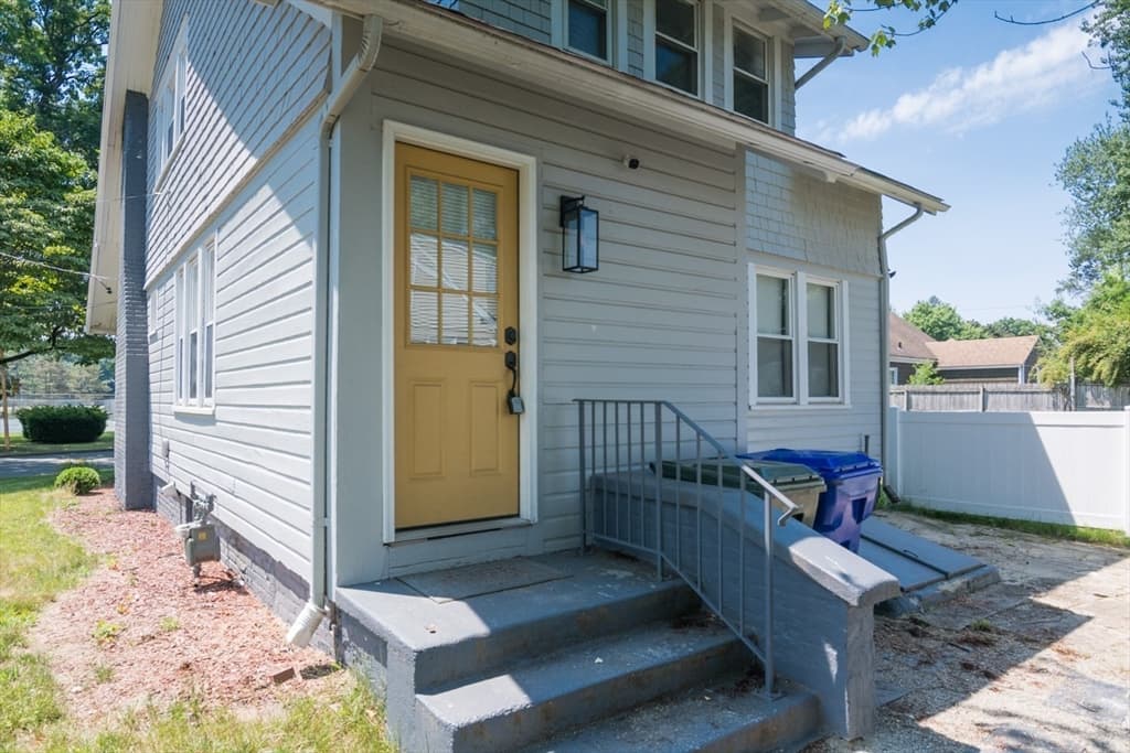 Single Family Residence at 170 Plumtree Rd, Springfield MA 01118, Springfield, photo 28 of 31