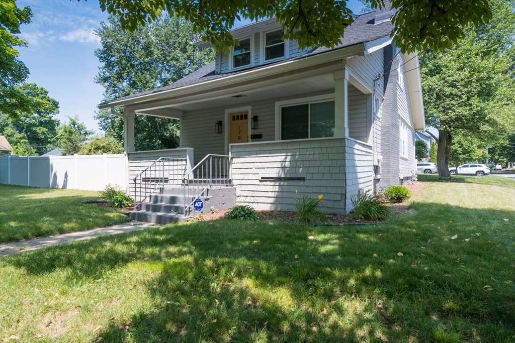 Single Family Residence at 170 Plumtree Rd, Springfield MA 01118, Springfield, photo 31 of 31