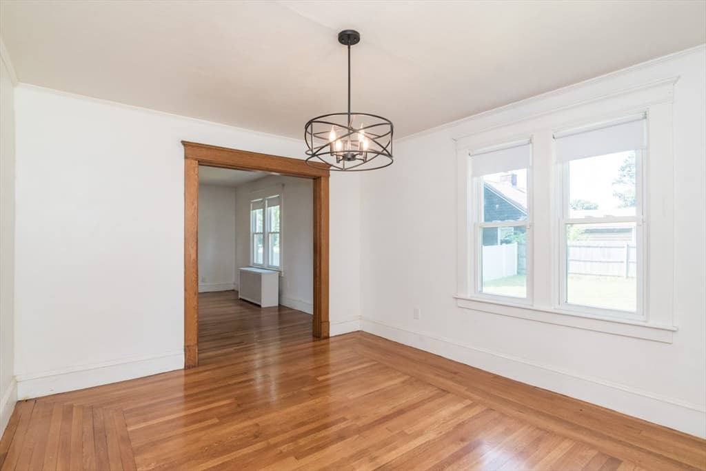 Single Family Residence at 170 Plumtree Rd, Springfield MA 01118, Springfield, photo 8 of 31