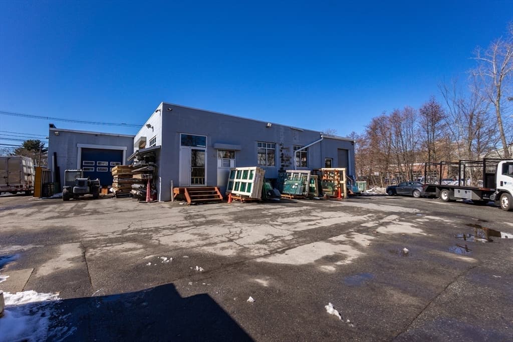 231 Lexington Street, Waltham MA 02452 photo 7