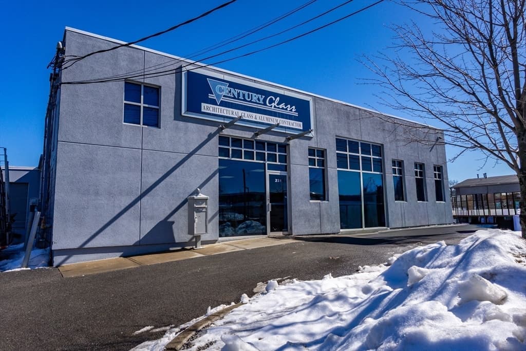 231 Lexington Street, Waltham MA 02452 photo 3