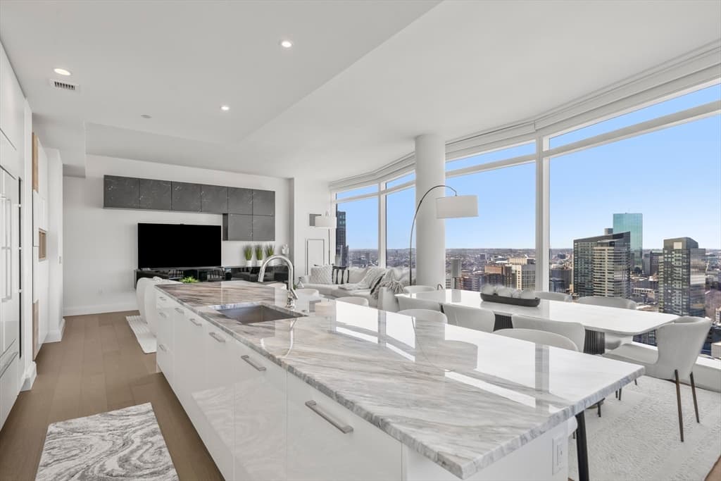 Condominium at 240 Devonshire St # 3701, Boston MA 02110, photo 6 of 40