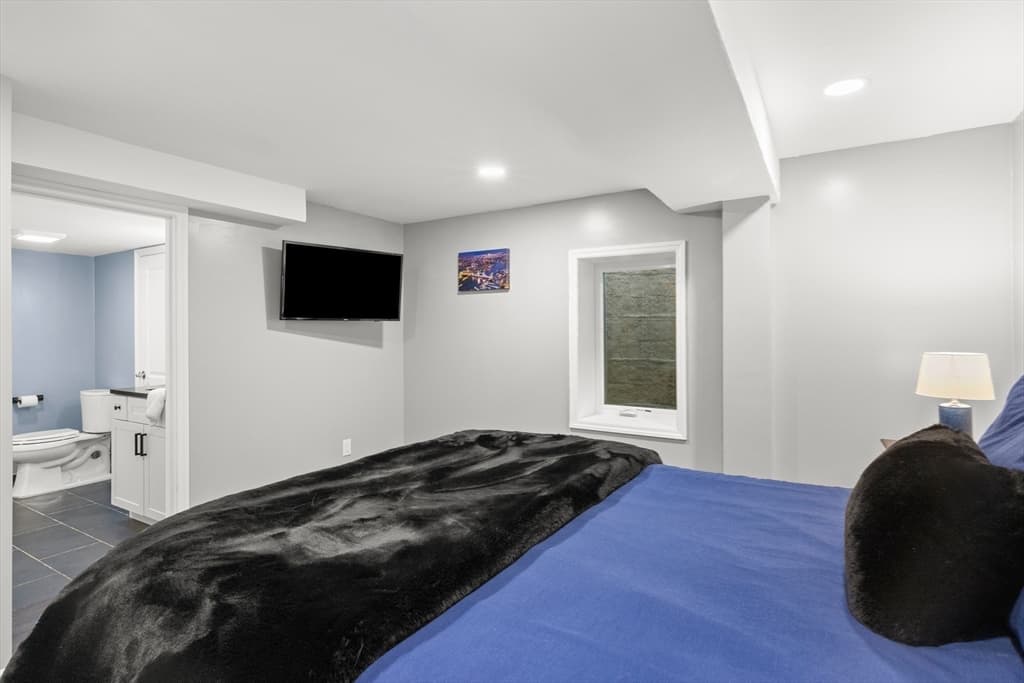 Condominium at 64 Pine Tree Dr # 64, Methuen MA 01844, Methuen, photo 23 of 41