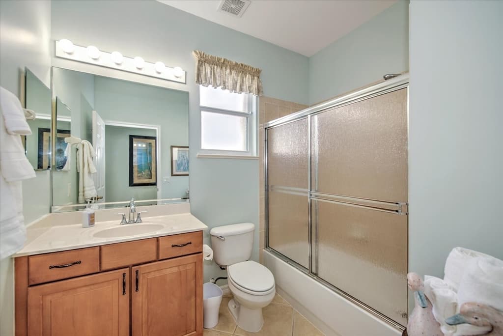 Single Family Residence at 10577 Avila Circle, Fort Myers FL 33913, photo 19 of 36