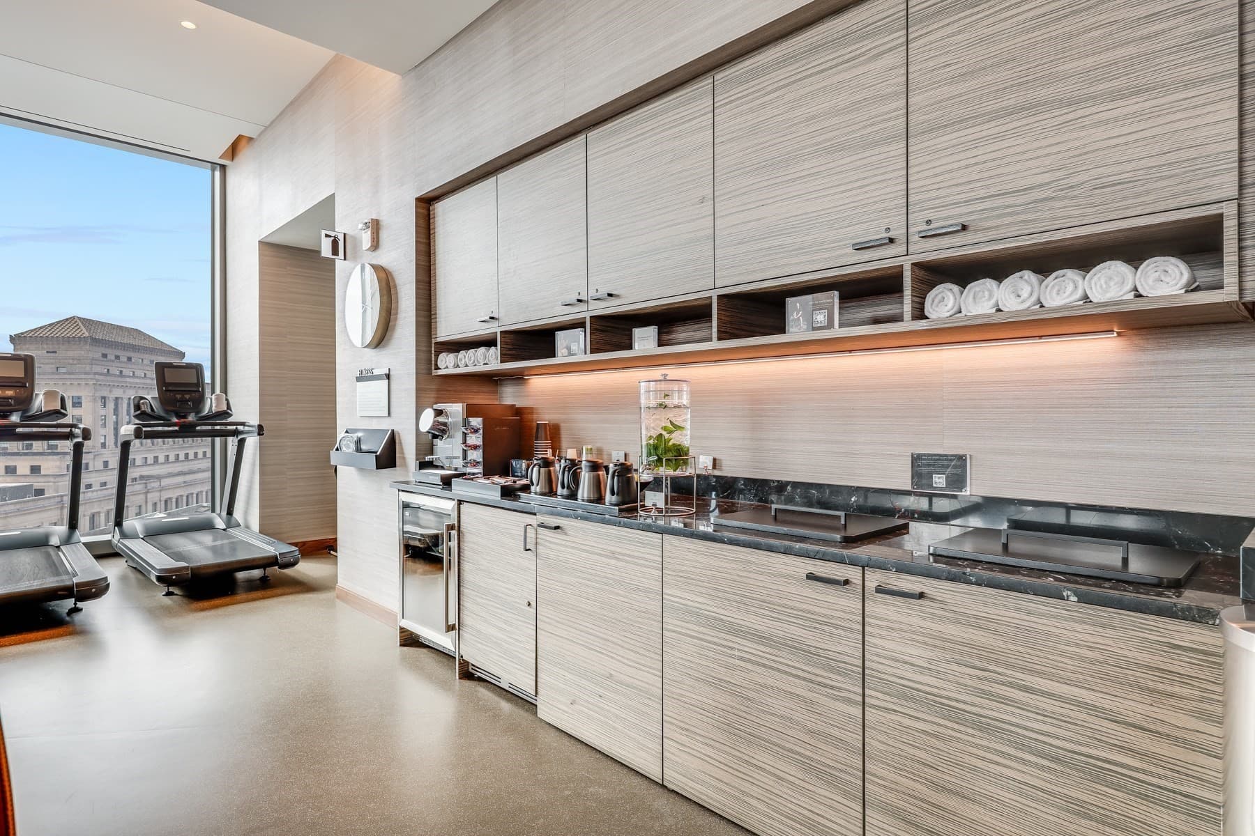 Condominium at 1 Dalton Street Unit 3801, Boston MA 02199, Boston, photo 32 of 36