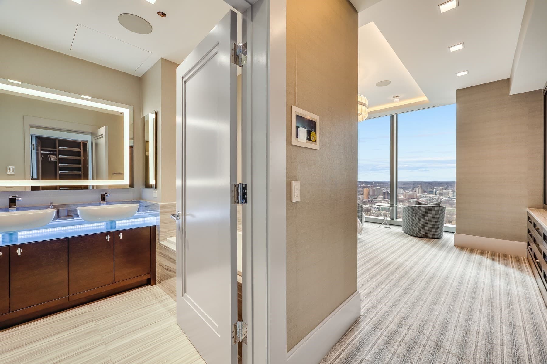 Condominium at 1 Dalton Street Unit 3801, Boston MA 02199, Boston, photo 20 of 36