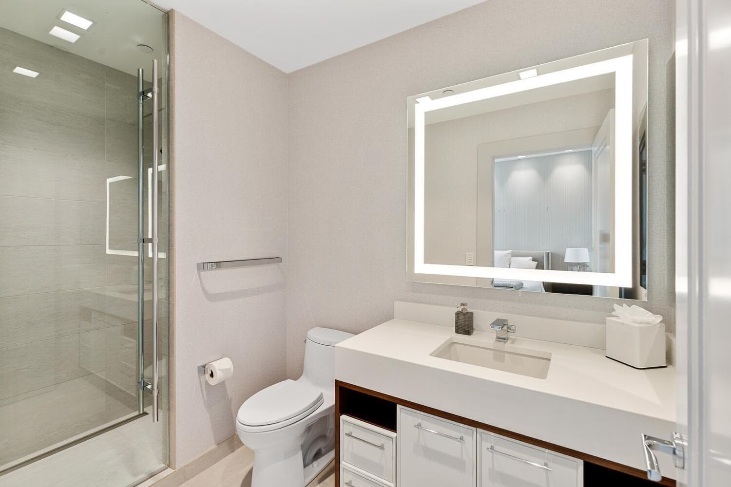 Condominium at 1 Dalton Street Unit 3801, Boston MA 02199, Boston, photo 24 of 36