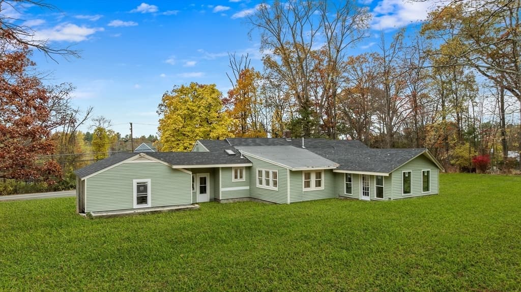 Single Family Residence at 322 River, Andover MA 01810, photo 2 of 18