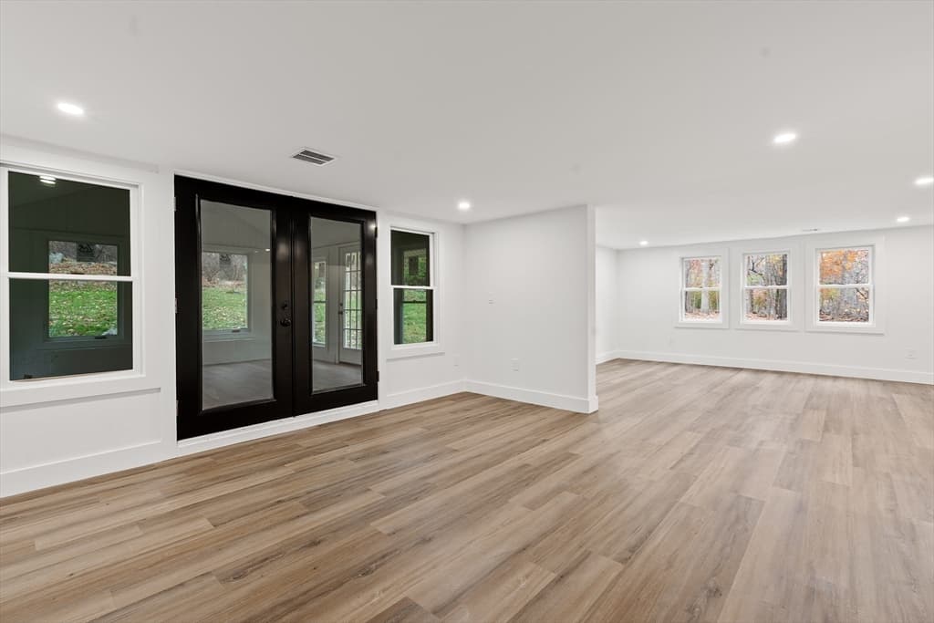 Single Family Residence at 322 River, Andover MA 01810, photo 13 of 18