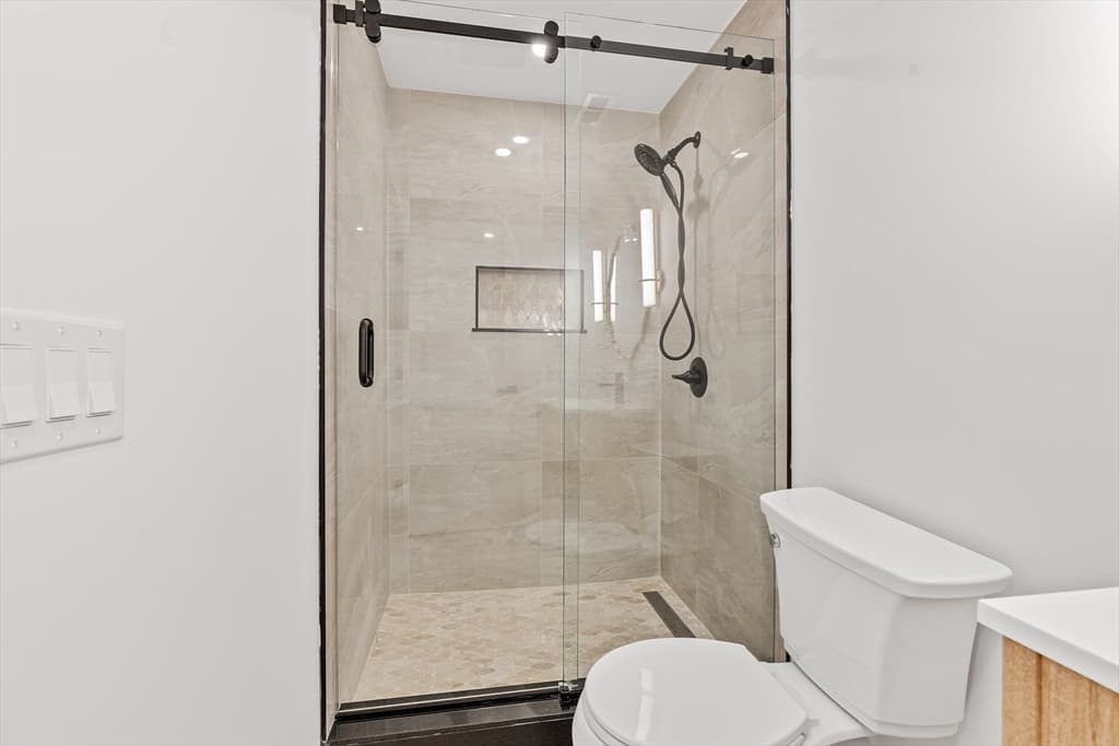 Single Family Residence at 322 River, Andover MA 01810, photo 10 of 18