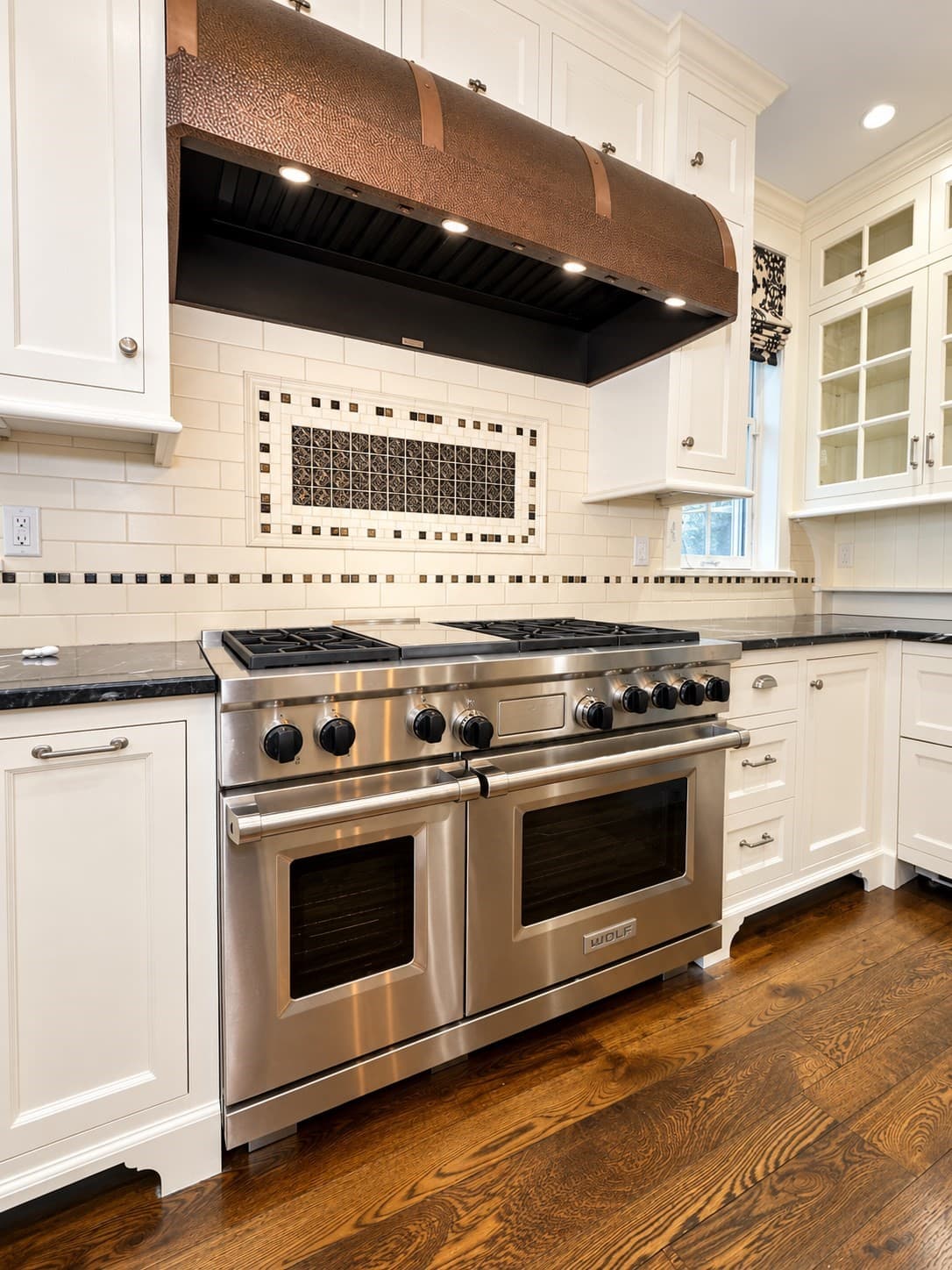 Single Family Residence at 154 Main St, Andover MA 01810, photo 9 of 42