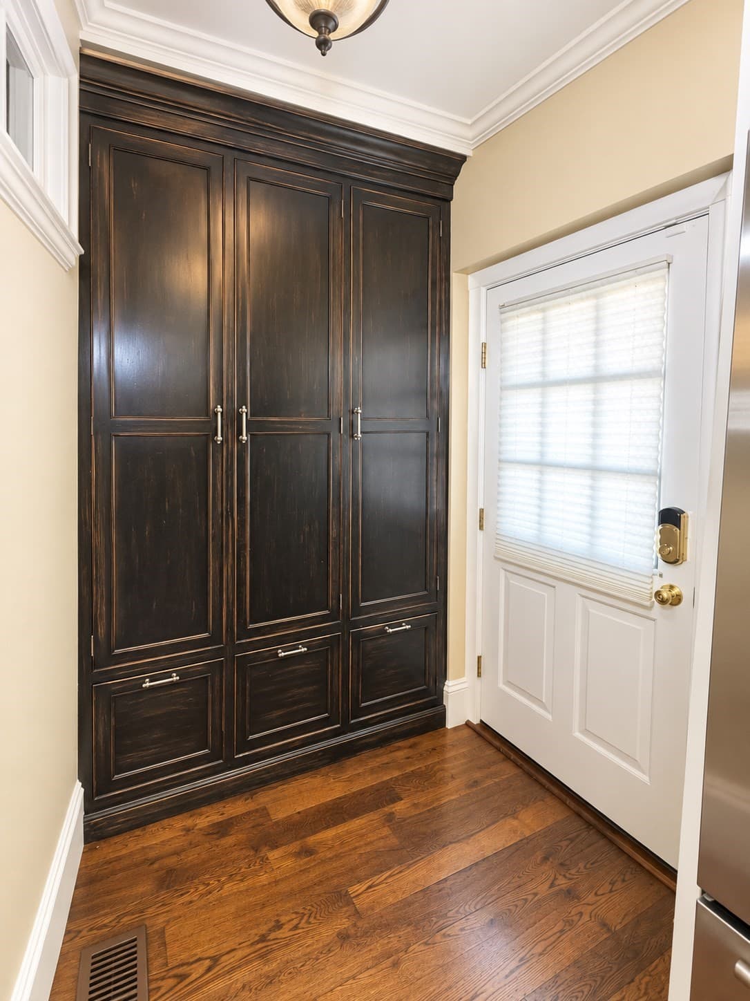 Single Family Residence at 154 Main St, Andover MA 01810, photo 11 of 42