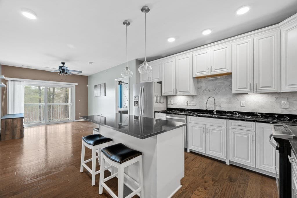 220 Martins Landing # 411, North Reading MA 01864