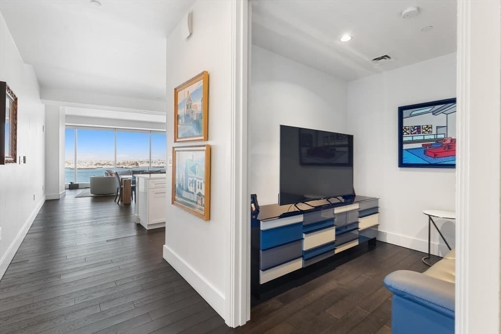 Condominium at 22 Liberty Dr # 8F, Boston MA 02210, photo 36 of 42