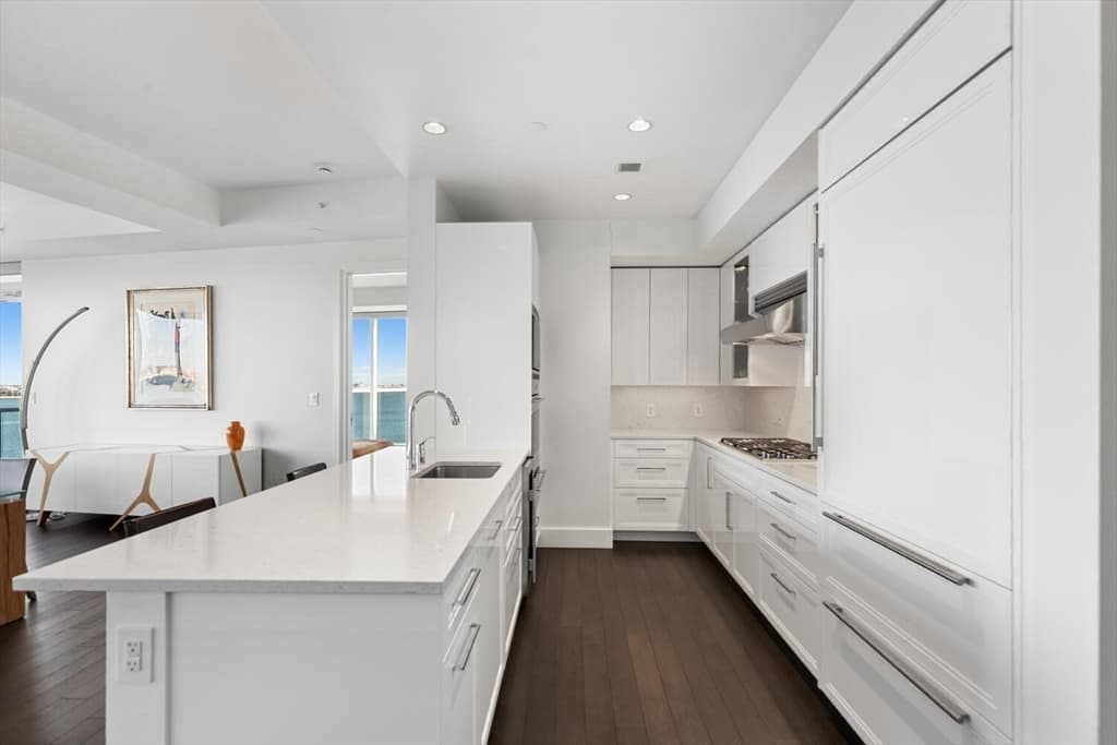 Condominium at 22 Liberty Dr # 8F, Boston MA 02210, photo 20 of 42