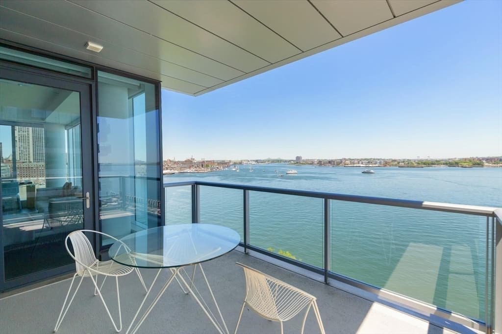 Condominium at 22 Liberty Dr # 8F, Boston MA 02210, photo 9 of 42
