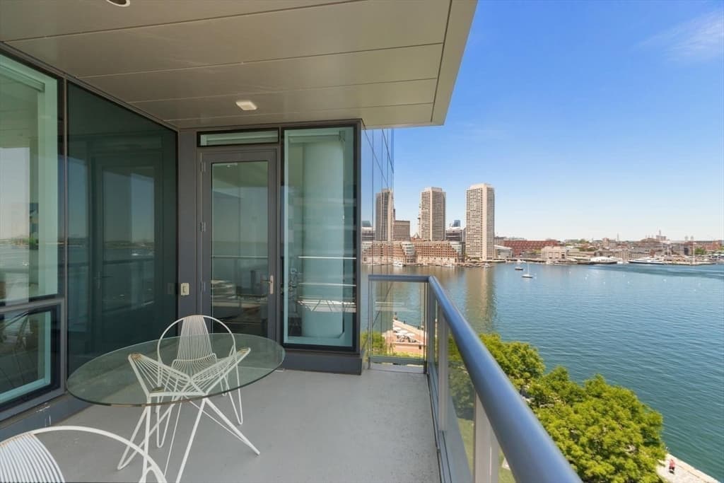 Condominium at 22 Liberty Dr # 8F, Boston MA 02210, photo 10 of 42