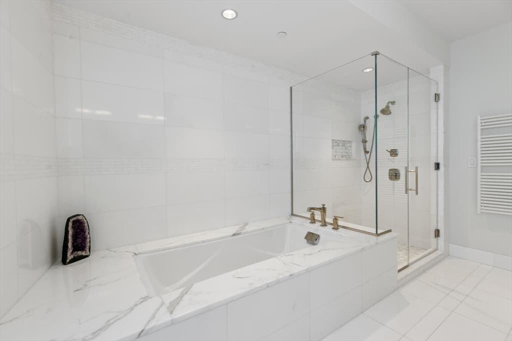 Condominium at 22 Liberty Dr # 8F, Boston MA 02210, photo 29 of 42