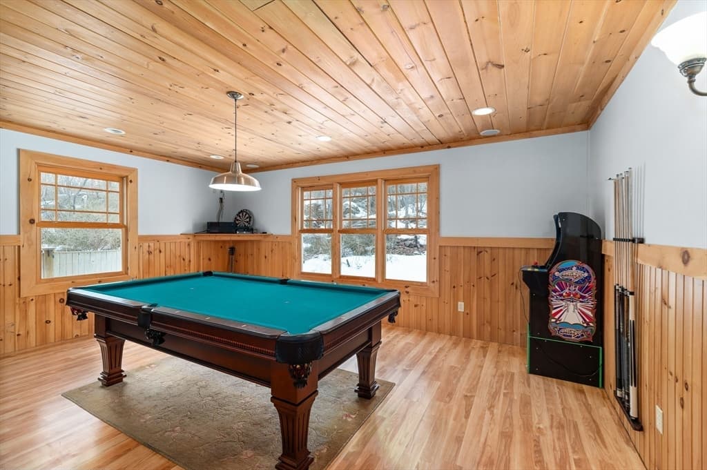 Condominium at 32 Witham Street # B, Gloucester MA 01930, Gloucester, photo 12 of 36