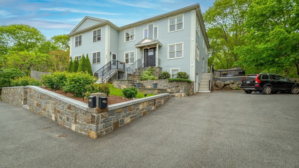Condominium at 32 Witham Street # B, Gloucester MA 01930, Gloucester, photo 4 of 36