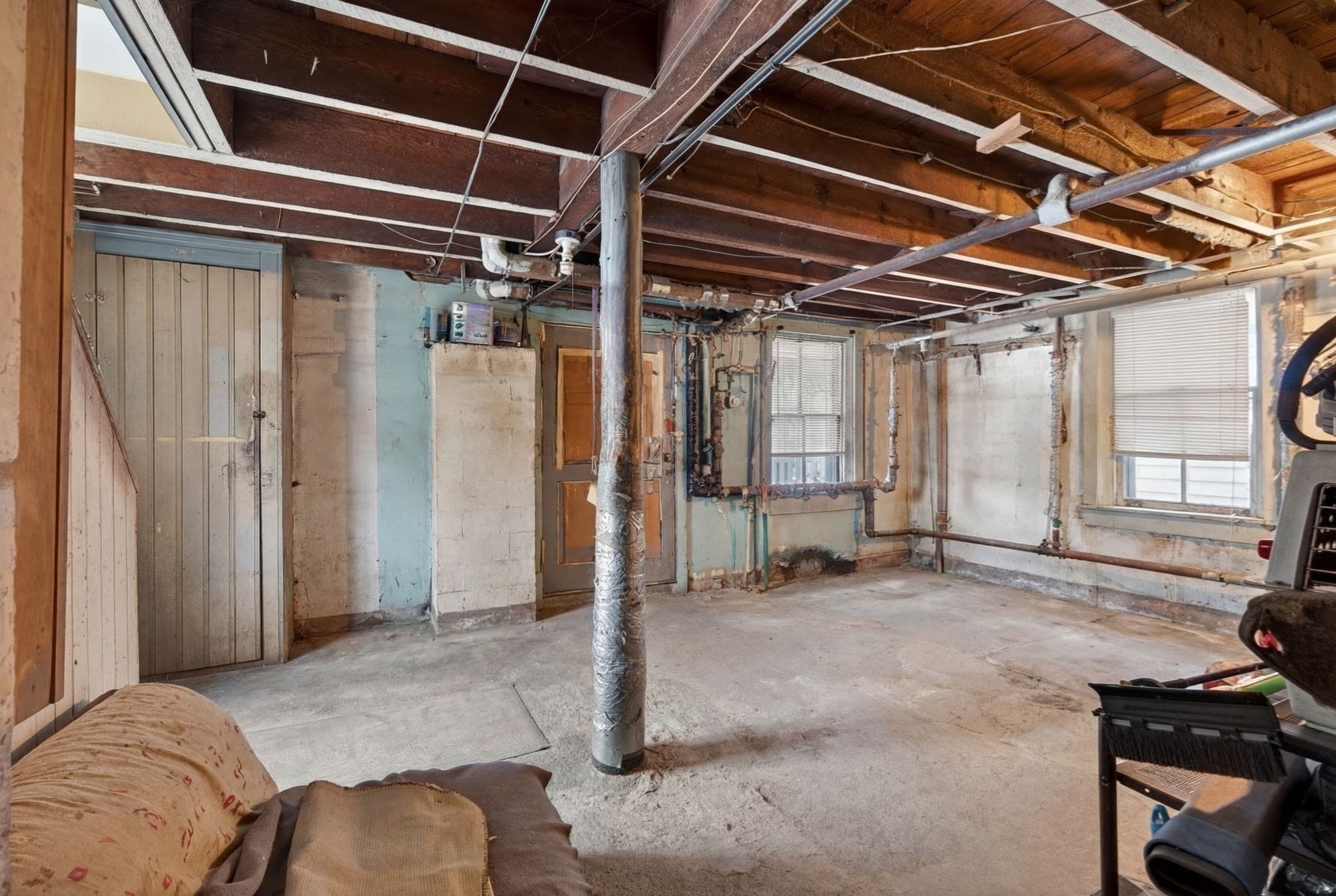 Single Family Residence at 135 Allen Ave, Lynn MA 01902, photo 23 of 24