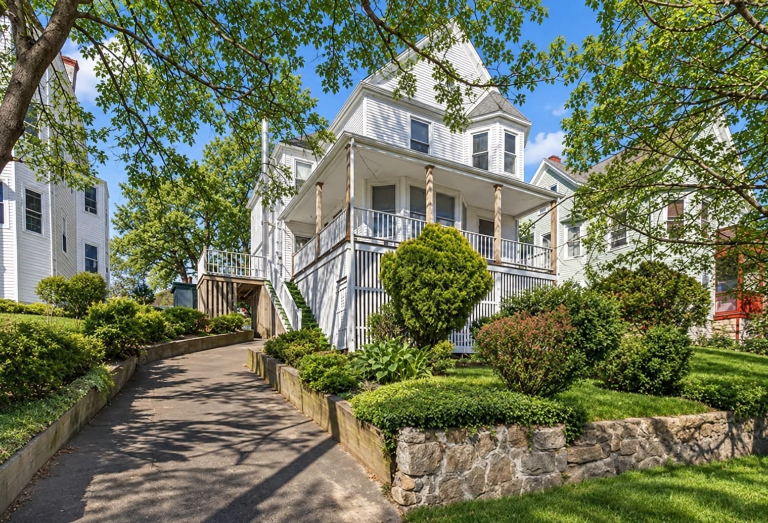 135 Allen Ave, Lynn MA 01902