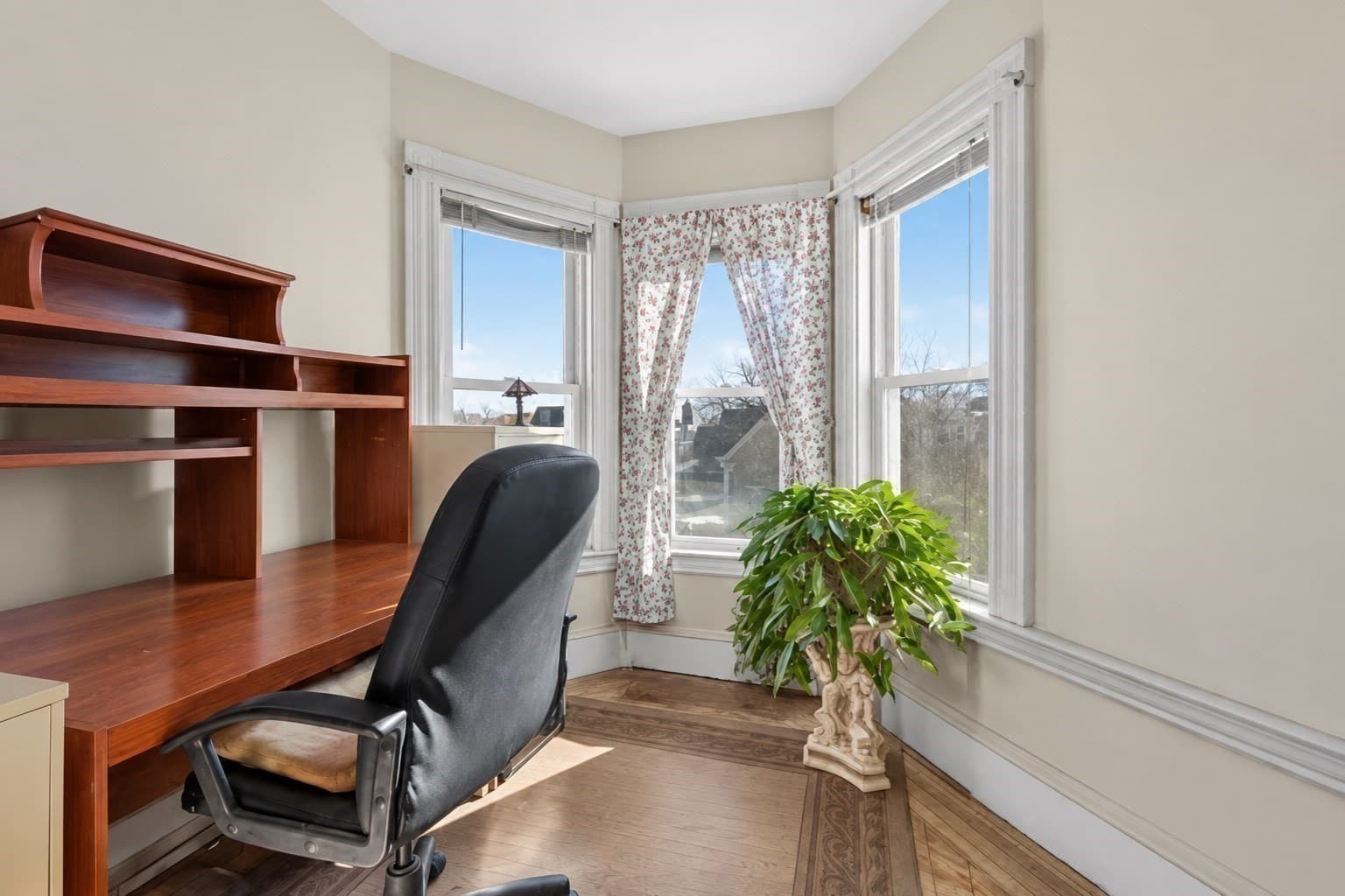 Single Family Residence at 135 Allen Ave, Lynn MA 01902, photo 9 of 24