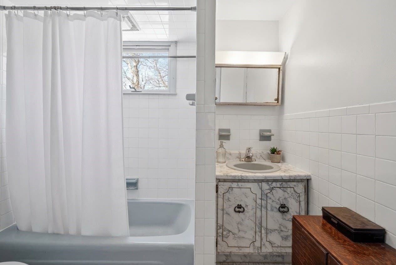 Single Family Residence at 135 Allen Ave, Lynn MA 01902, photo 18 of 24