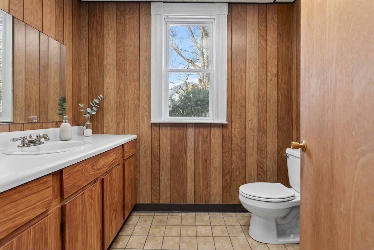 Single Family Residence at 135 Allen Ave, Lynn MA 01902, photo 19 of 24