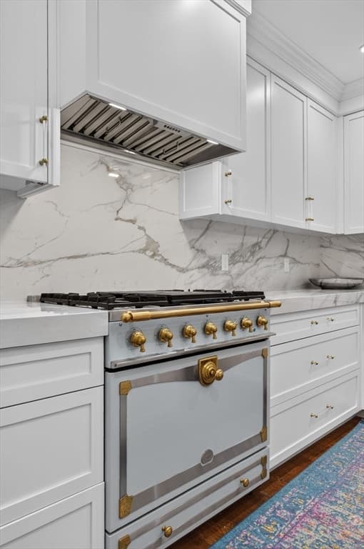 Condominium at 260 Beacon # 4, Boston MA 02116, photo 11 of 36