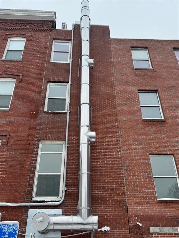 257 Essex, Lawrence MA 01840 photo 5