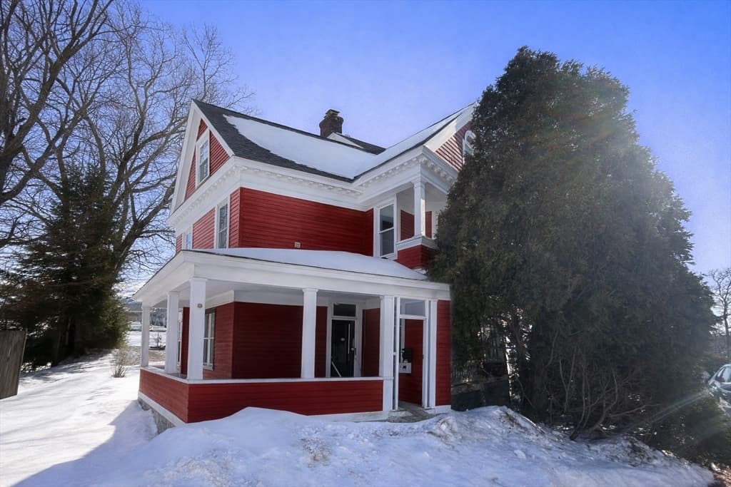 3 Family - 3 Units Up/Down at 187 Varnum Ave, Lowell MA 01854, Lowell, photo 5 of 6