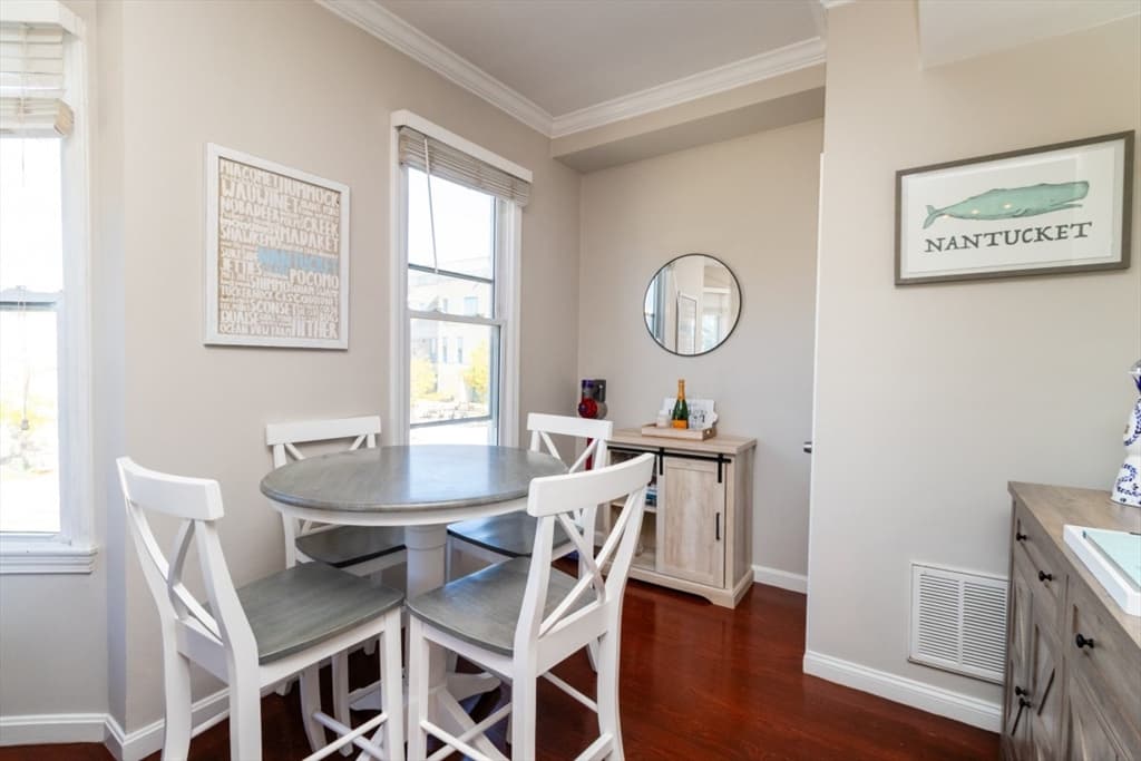Condominium at 201 D St # 2, Boston MA 02127, Boston, photo 6 of 27