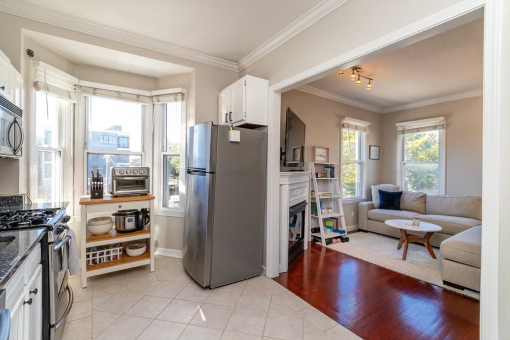 Condominium at 201 D St # 2, Boston MA 02127, Boston, photo 9 of 27