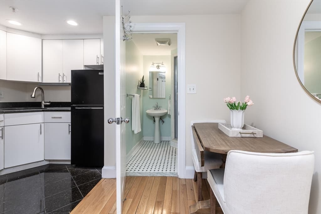 230 Commonwealth Ave, Boston MA 02116 photo 38