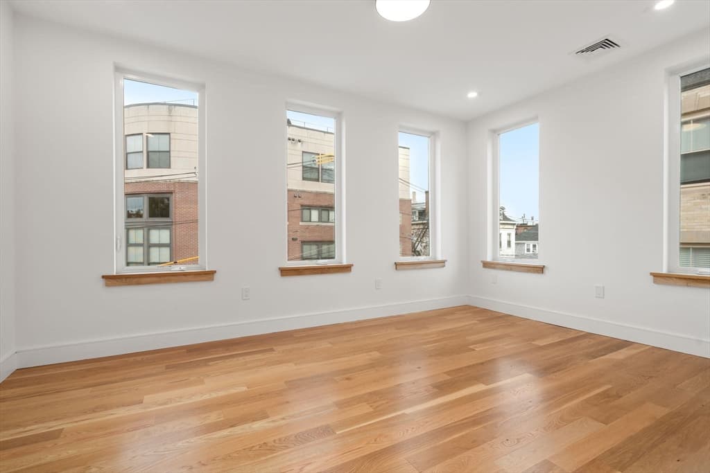 Condominium at 58 Kent # U302, Brookline MA 02445, photo 7 of 19