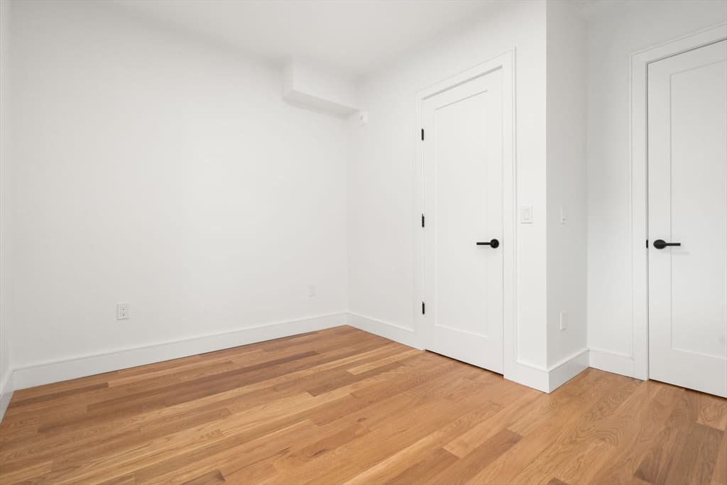 Condominium at 58 Kent # U302, Brookline MA 02445, photo 10 of 19