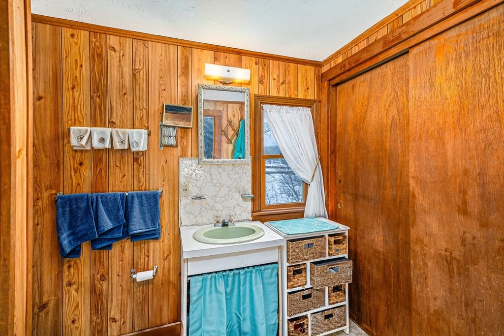 Single Family Residence at 345 Quaker Road, Falmouth MA 02556, Falmouth, photo 19 of 30