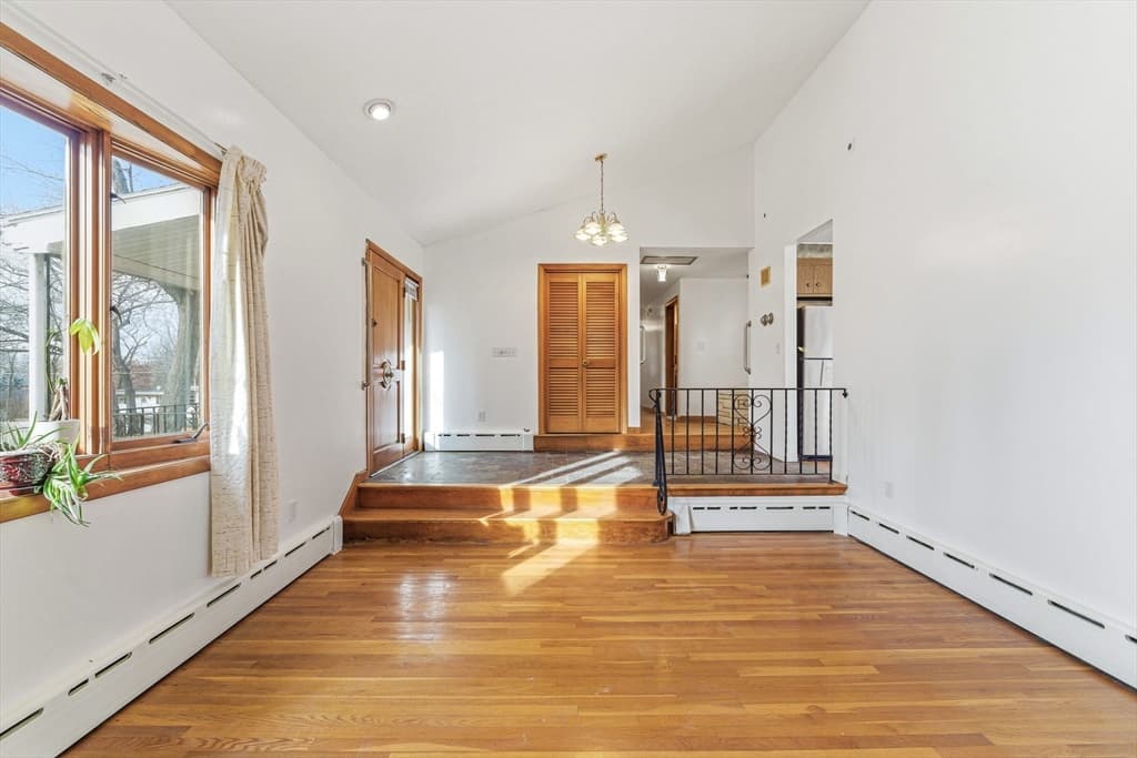 Single Family Residence at 7 Carol St, Stoneham MA 02180, Stoneham, photo 4 of 28