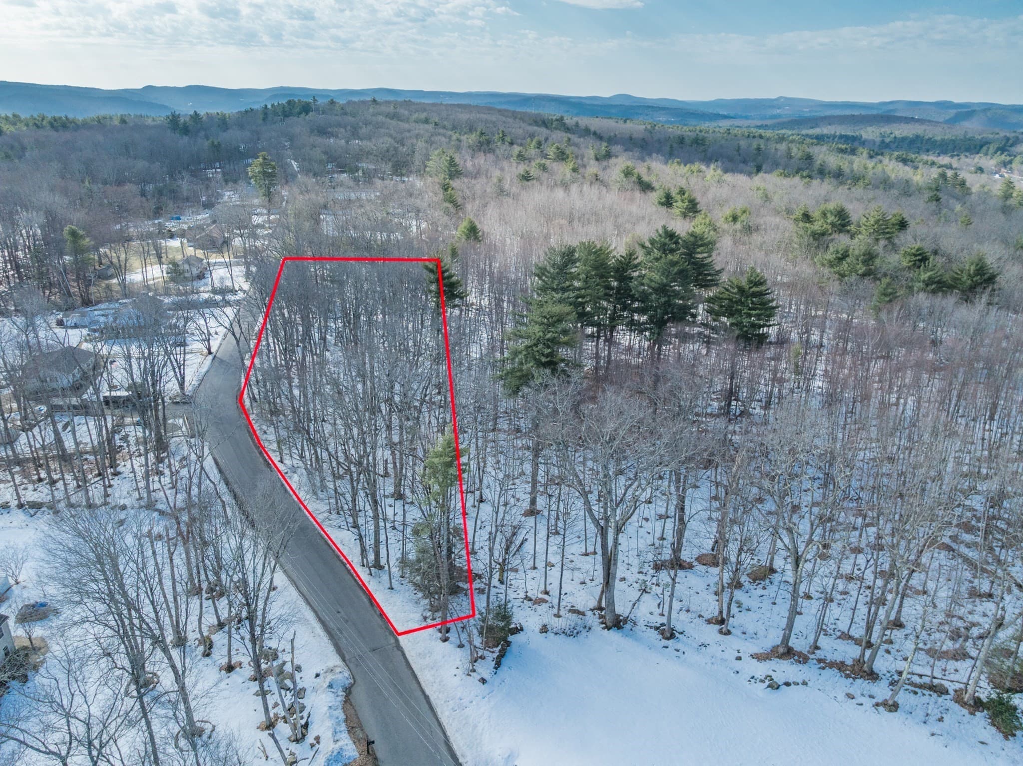 123 Peterson Rd, Palmer MA 01069