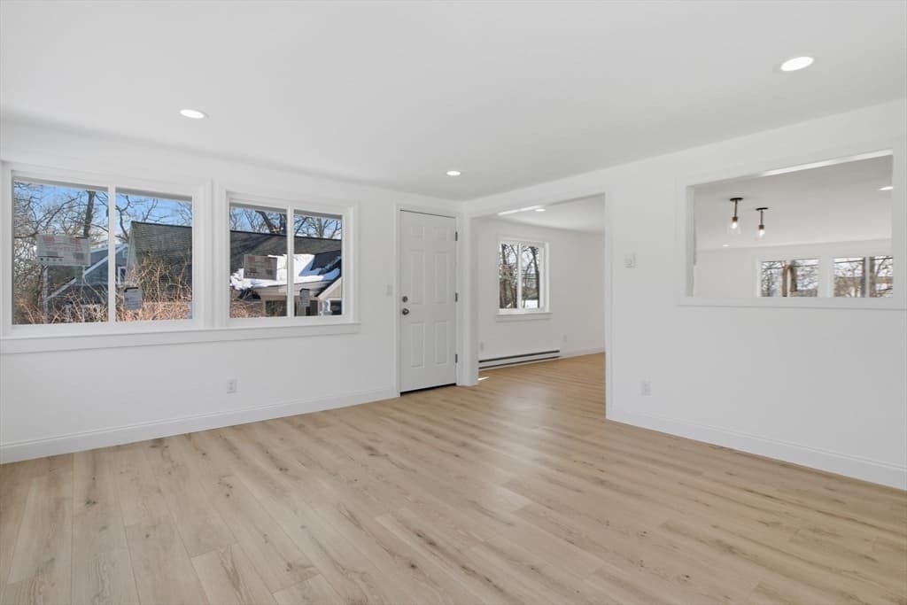Single Family Residence at 185 Wheeler Rd, Mashpee MA 02649, photo 13 of 42
