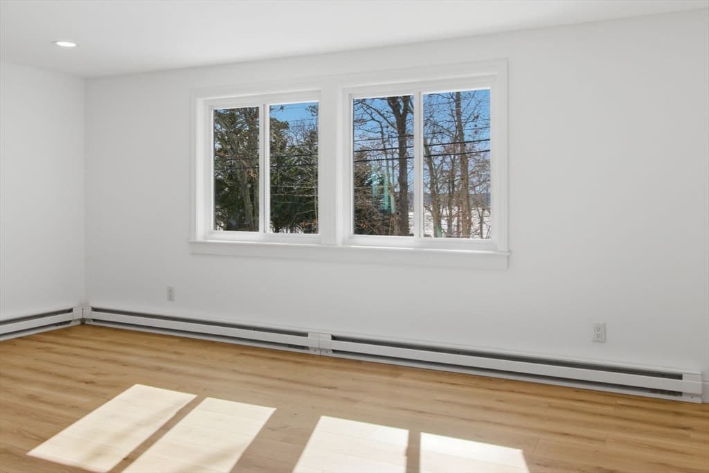Single Family Residence at 185 Wheeler Rd, Mashpee MA 02649, photo 12 of 42
