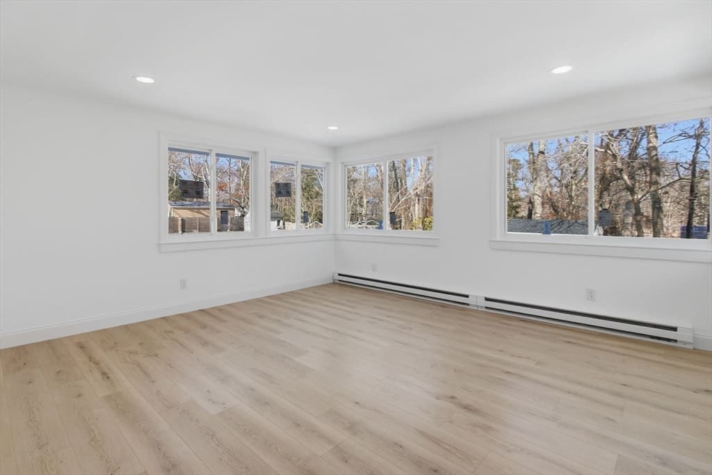Single Family Residence at 185 Wheeler Rd, Mashpee MA 02649, photo 8 of 42