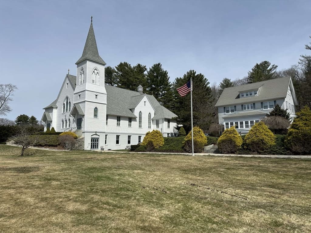 654 Main St, Oxford MA 01537