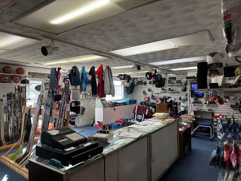 319 Hathaway Blvd, New Bedford MA 02740 photo 3