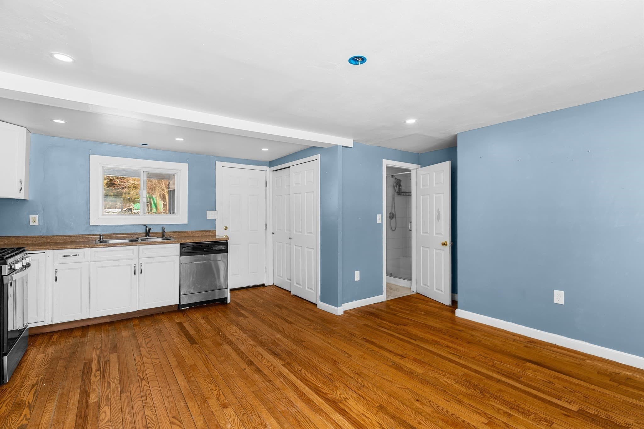 Multi Family at 192 E Spring St, Avon MA 02322, photo 4 of 25