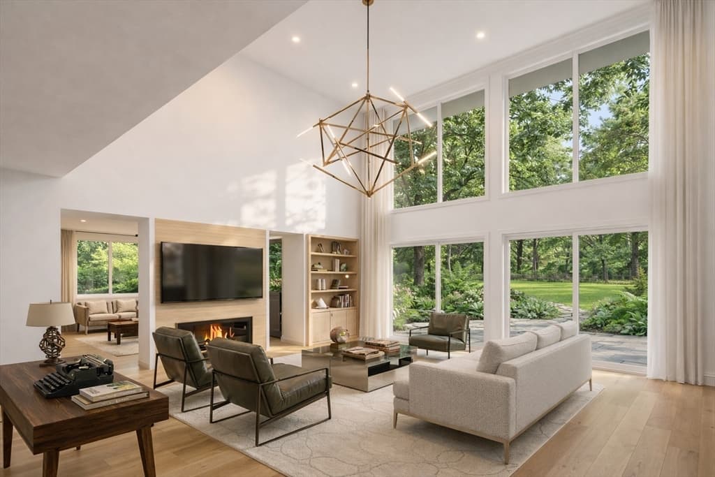 18 Annawan Rd, Newton MA 02468 photo 2