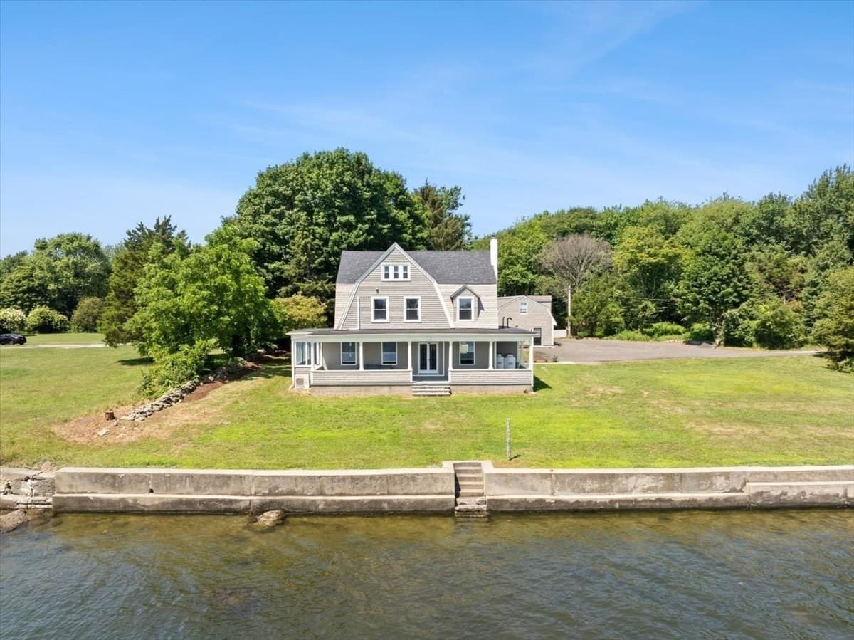 Single Family Residence at 1366 Gardners Neck Rd, Swansea MA 02777, photo 2 of 35